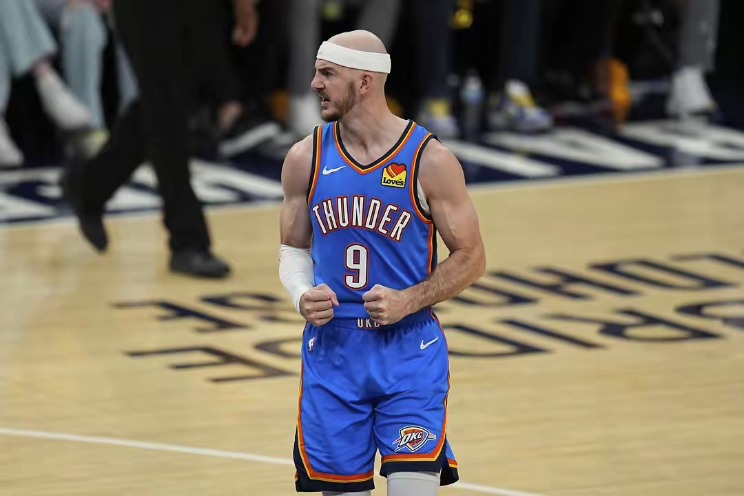 PG电子官网-关于勇士爆冷掘金，卡鲁索高光表现的信息