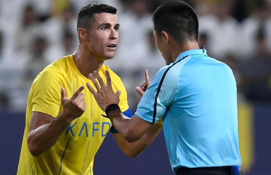 一记致命三分球,球队逆转比分夺得胜利的简单介绍 一记致命三分球,球队逆转比分夺得胜利的简单介绍