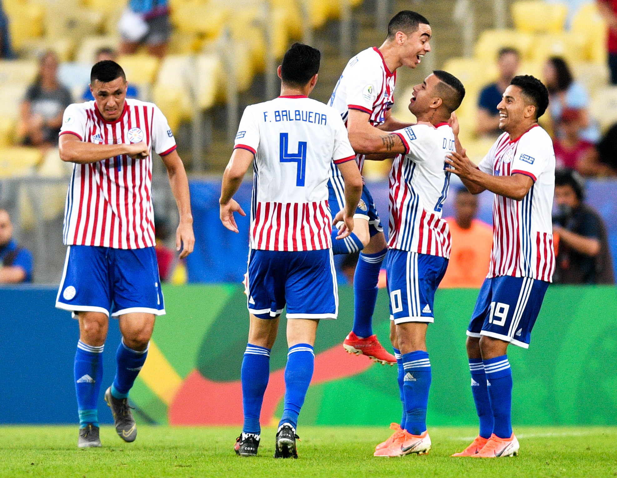 世界级球队竞技水平在国际赛场上抢眼