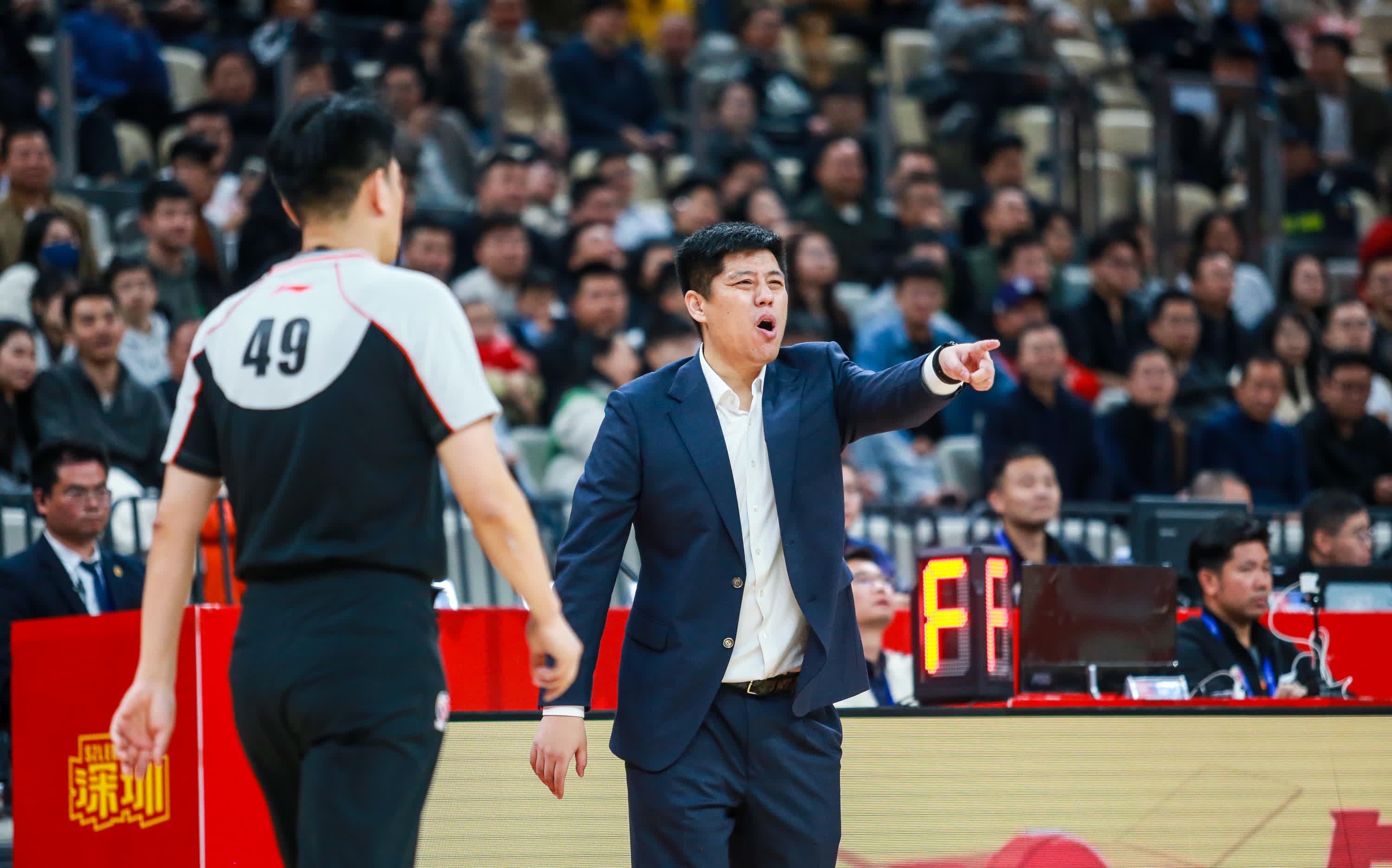 湖北男篮坐镇主场轻取山西队