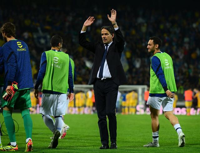 关于轻松击败对手全队士气高涨观赛燃烧的信息