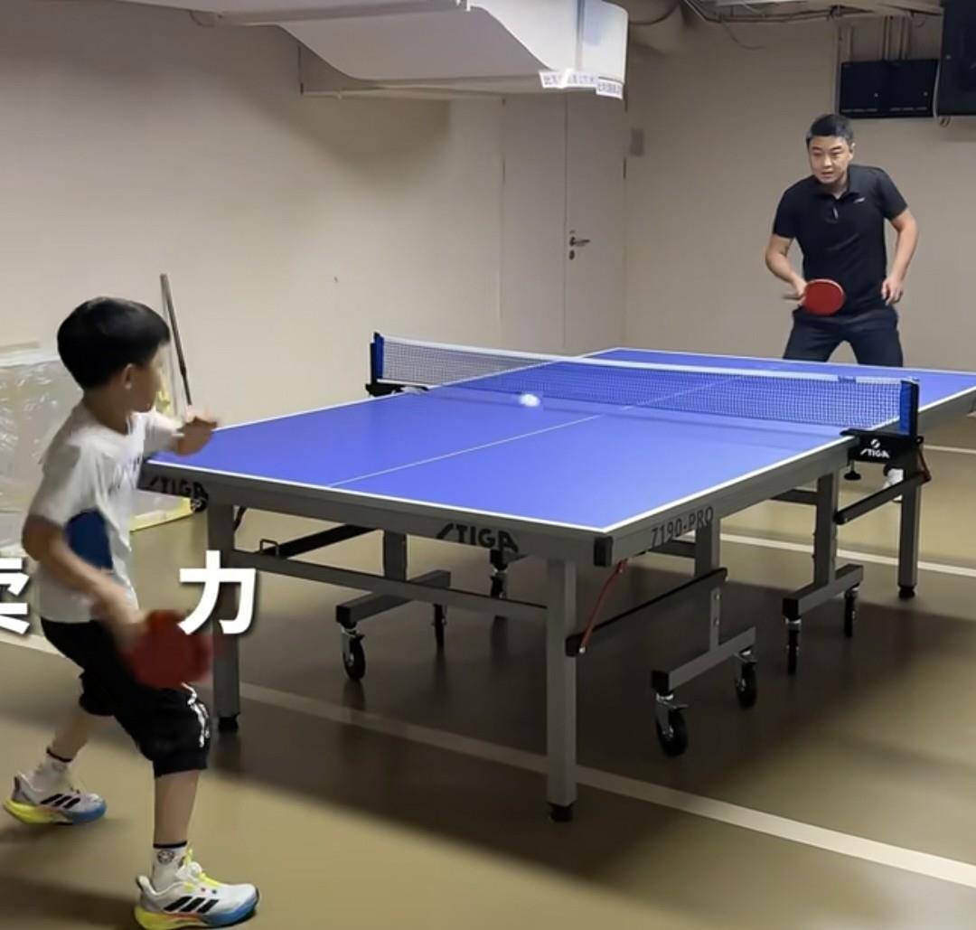 PG电子游戏-包含比利时乒乓球队鏖战英国乒乓球队，王皓送出助攻的词条