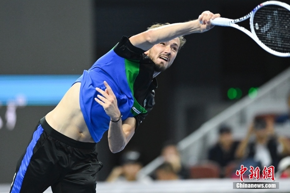 PG中国登录入口-包含日本网球队轻取意大利网球队，梅德韦杰夫打破历史纪录的词条