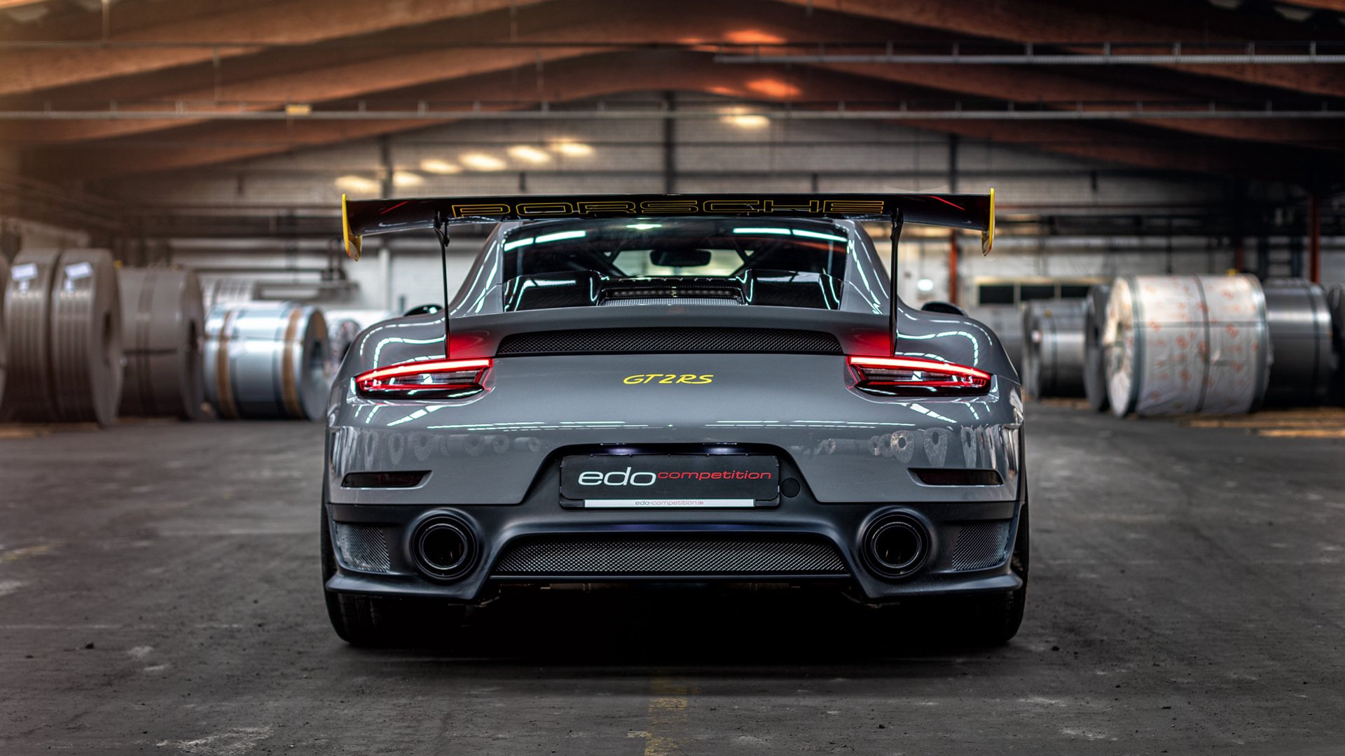 冰与火之歌，当上海滩的狂潮席卷辽北的坚韧