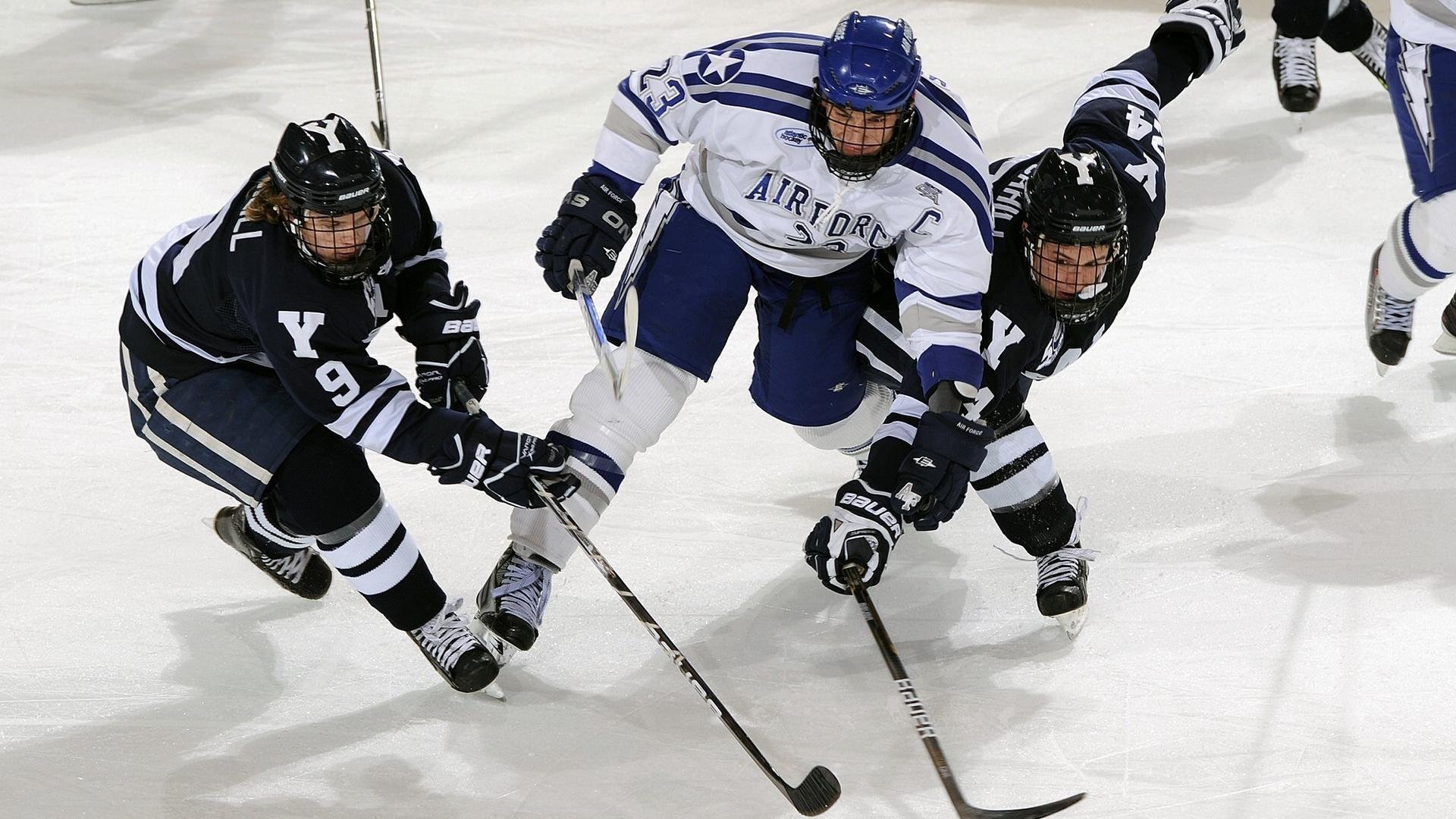 PG平台-王座之下无退路，当国王的铁蹄踏碎高原，英格拉姆于无声处听惊雷