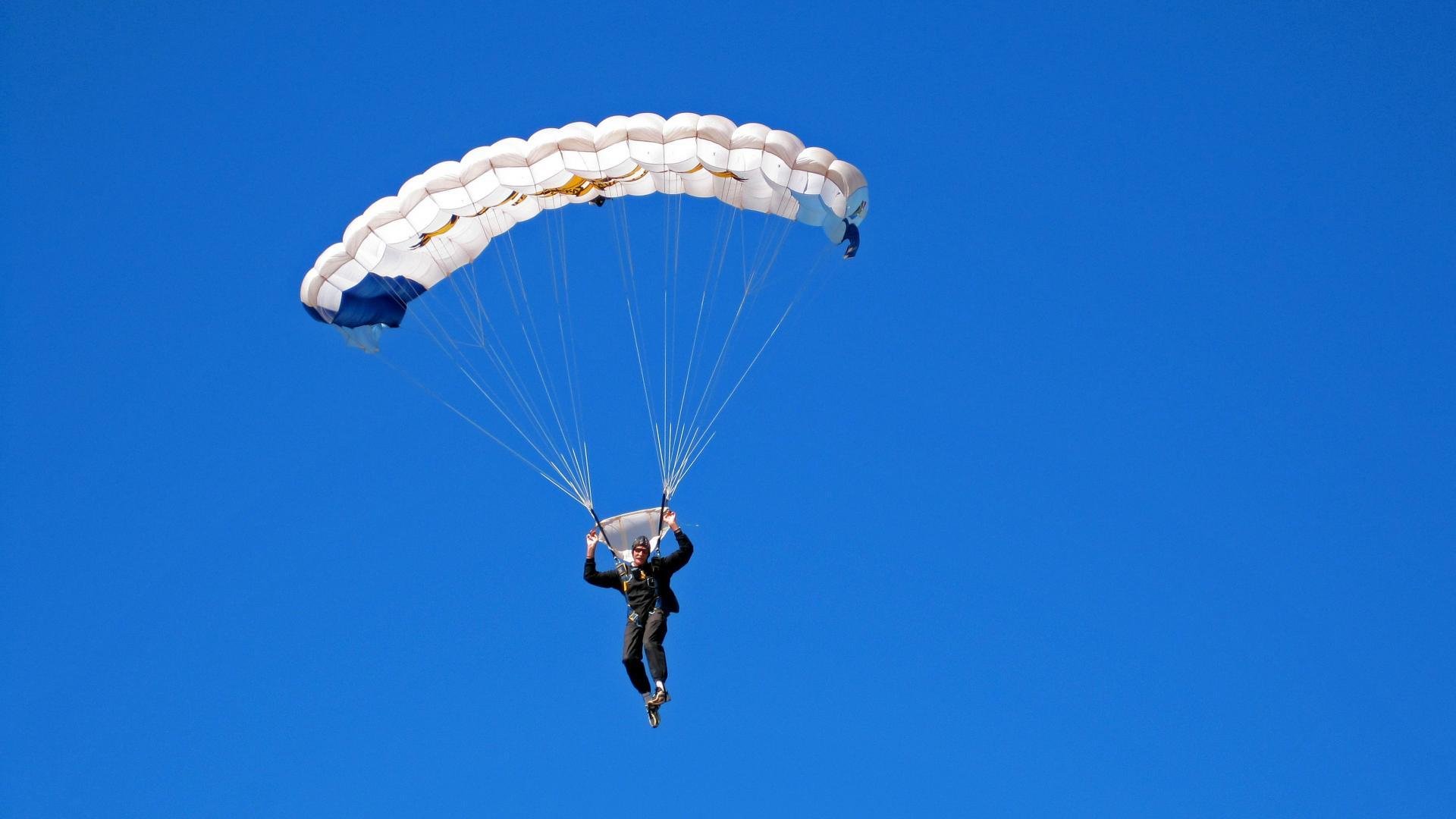 PG中国官网-霍勒迪奥运前哨战封神，勇士绝境重生，生死战击溃雷霆启示录