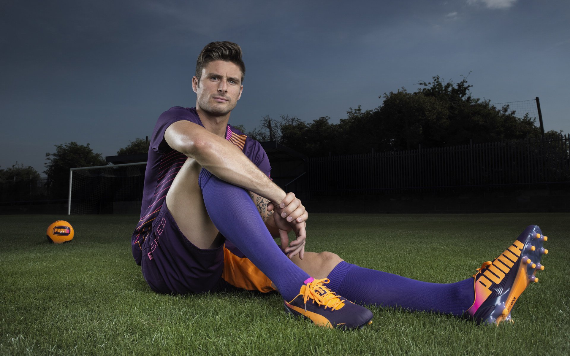 绿茵交响曲，斑马军团跨越塞内加尔屏障，拉什福德奥运前夜奏响接管者强音