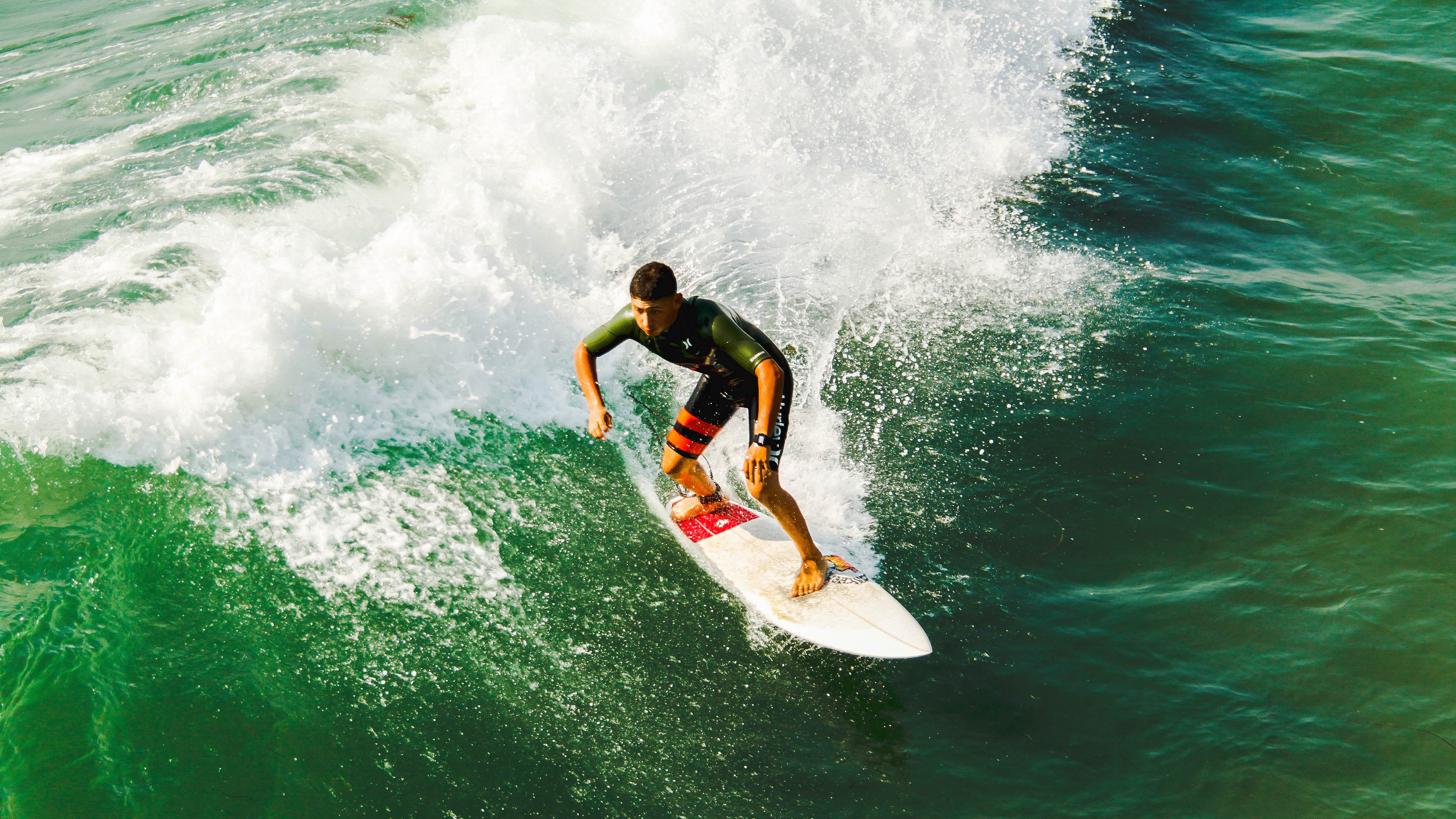 绿茵场上的碾压与乒乓台前的刷新，当葡萄牙铁骑踏过韩国，张继科跨越纪录之巅