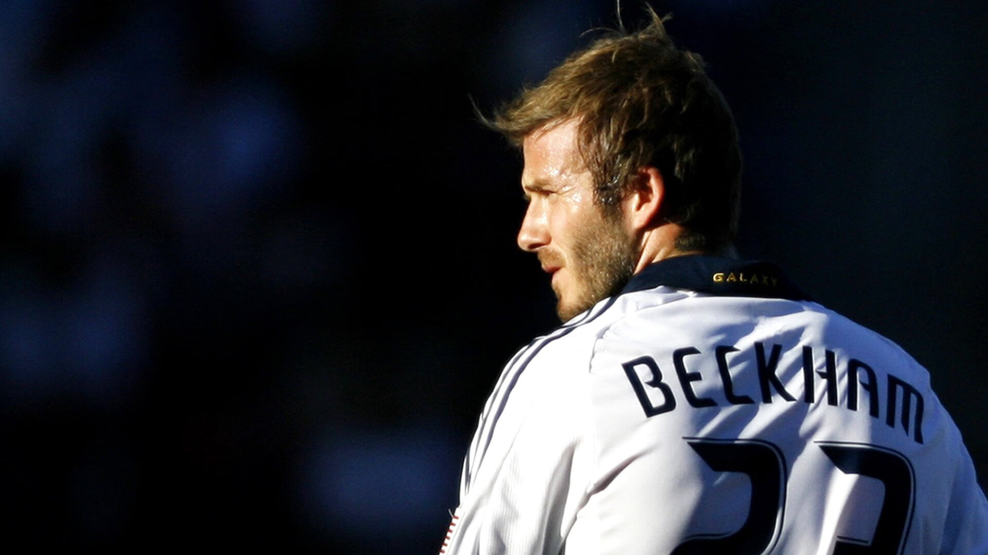 世界排名争夺战之夜，浓眉带队取胜，湖人重燃季后赛希望