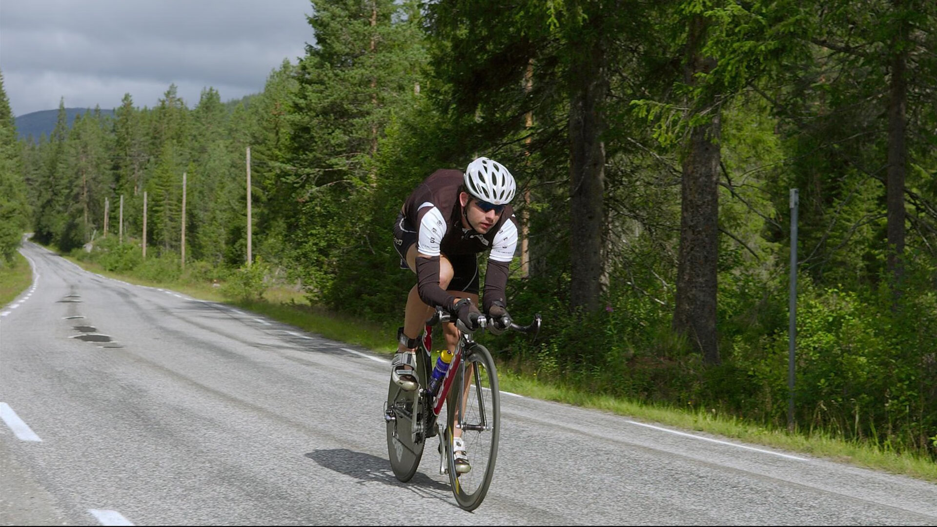 牙买加对阵卡塔尔友谊赛，弗拉霍维奇完美发挥，展现顶级前锋风采